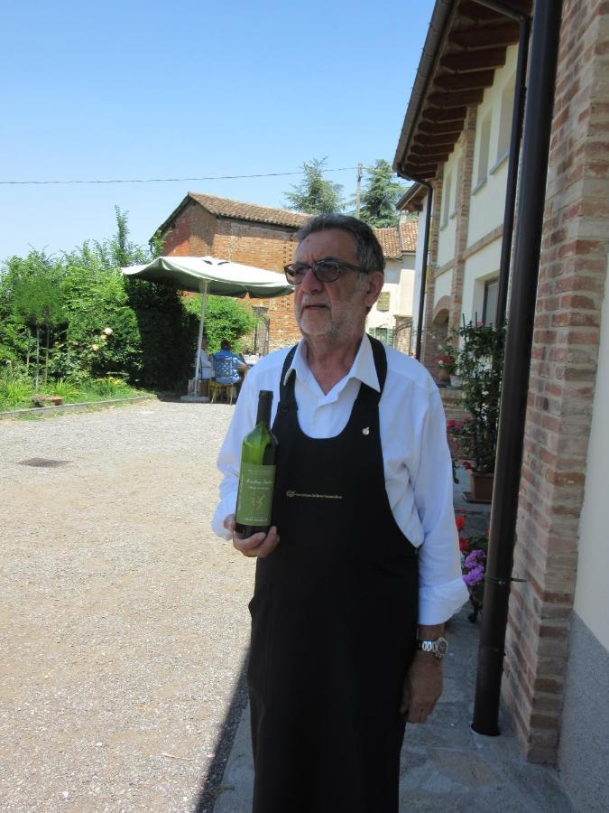 Gli Acini Bed & Breakfast Pietra de' Giorgi Bagian luar foto