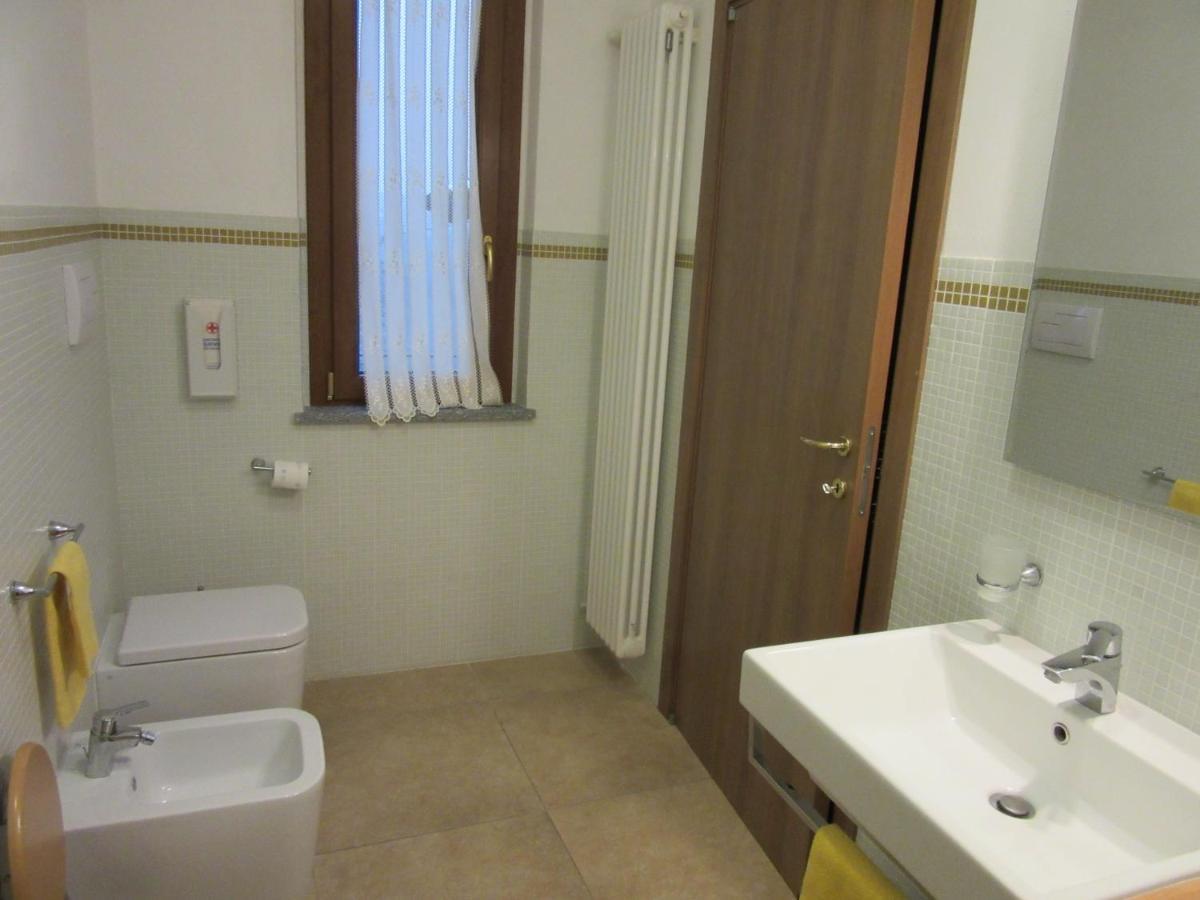 Gli Acini Bed & Breakfast Pietra de' Giorgi Bagian luar foto