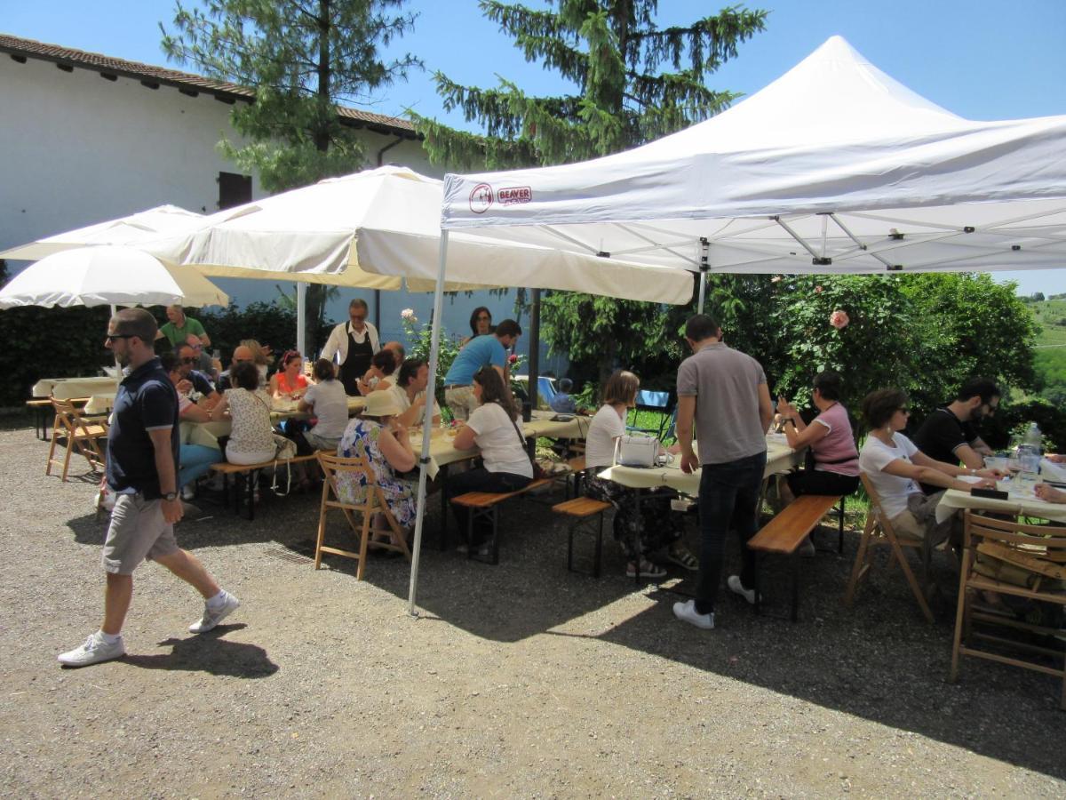 Gli Acini Bed & Breakfast Pietra de' Giorgi Bagian luar foto